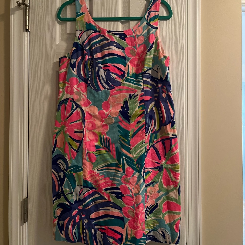 Lilly Pulitzer size 12 dress. excellent condition. - Picture 2 of 5